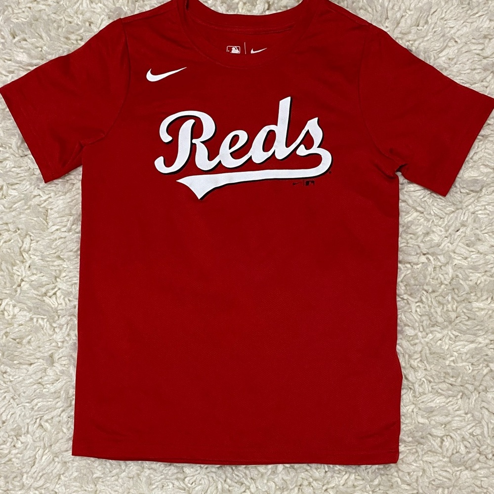 Nike Kids Cincinnati Reds Team Logo Tee size medium back of shirt  is #4 NWOT